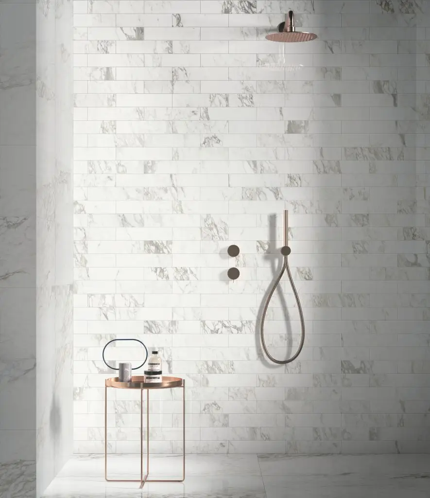 salle de bain en marbre